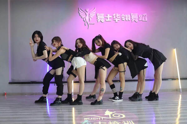 1588993104472687.jpg 03.jpg