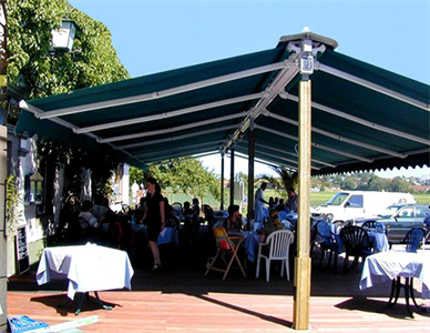 1713446134352599.jpg 双开曲臂遮阳篷.jpg