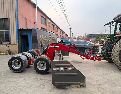 1763436824512883.jpg 卫星平地机1.jpg