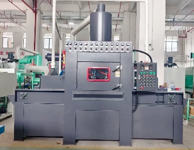 1765250373138458.jpg 12枪输送式自动喷砂机.jpg