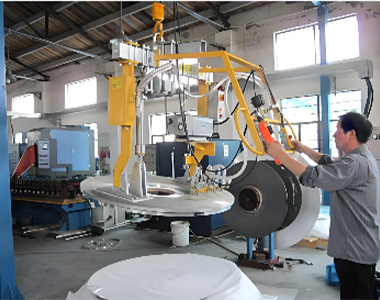 1767497073915911.jpg 铝卷吸吊机3.jpg